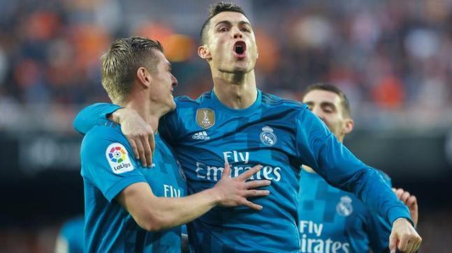  意甲金靴争夺白热化四大射手差距缩小  