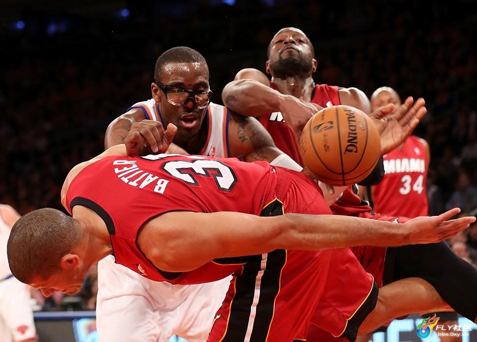  布伦森末节独揽12分定胜局，尼克斯客场险胜活塞