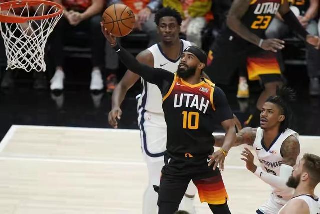  贝恩三分箭雨灰熊外线发威射落勇士