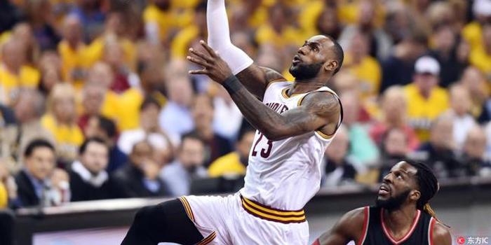  保罗精准传导串联全队太阳轻取魔术  